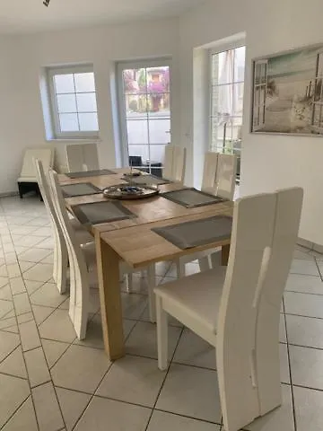 Gaestehaus Geiger 63546 Taunusstrasse 12 Διαμέρισμα